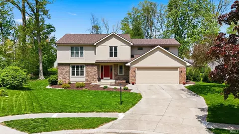 9216 Eagle Creek Ct, Fort Wayne, IN 46804