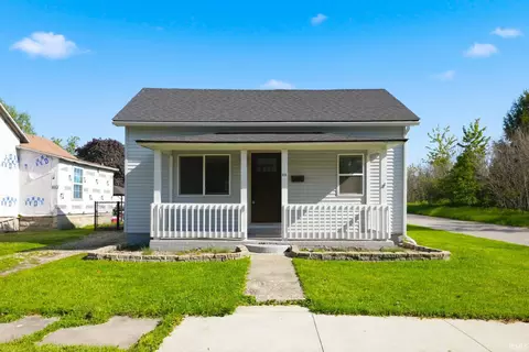 414 E High St, Garrett, IN 46738