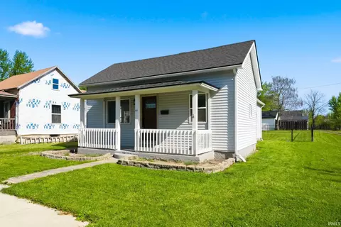 Exterior - 414 E High St, Garrett, IN 46738 photo 1 of 6