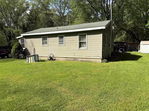 6550 E 725 North Rd, Monterey, IN 46960