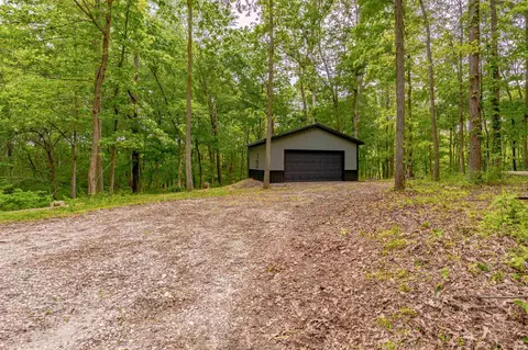 2303 Schroeder Rd, Evansville, IN 47725