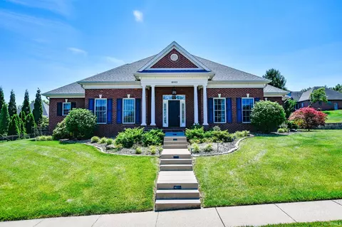 8955 Willowbend Dr, Newburgh, IN 47630