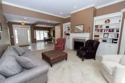 Living - 51118 Heatherton Ct, Granger, IN 46530 photo 2 of 2