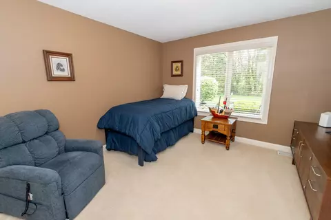 Bedroom - 51118 Heatherton Ct, Granger, IN 46530 photo 4 of 7