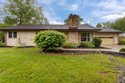 1001 Maplewood Dr, Kokomo, IN 46902