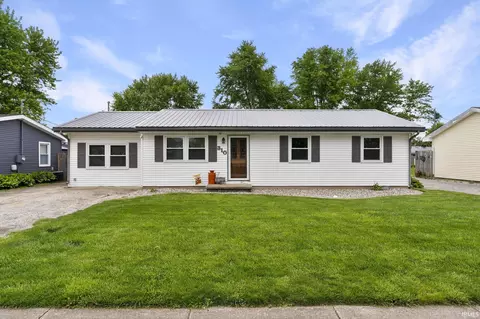 310 E 12th St, Brookston, IN 47923