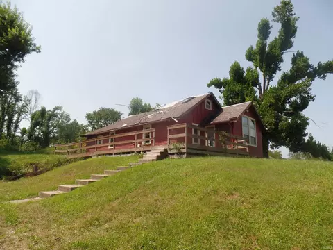 Exterior - 7425 W Ison Rd, Bloomington, IN 47403 photo 6 of 7