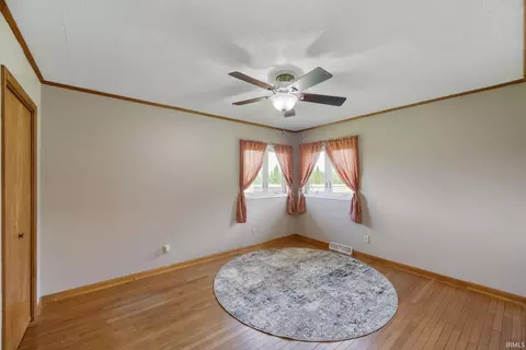 Bedroom - 101 E Maple St, Fowler, IN 47944 photo 3 of 4