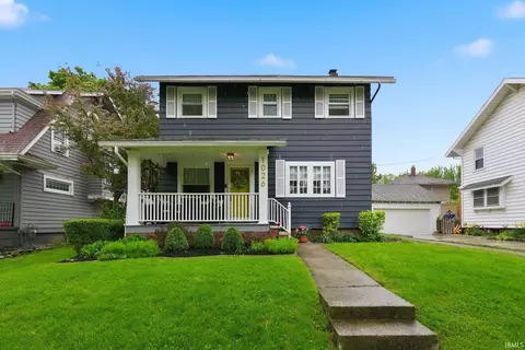 1026 Maxine Dr, Fort Wayne, IN 46807