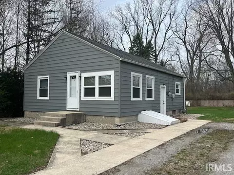 1712 Gruber Ave, Fort Wayne, IN 46809