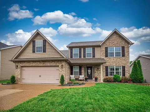1625 Hills Dr, Evansville, IN 47720