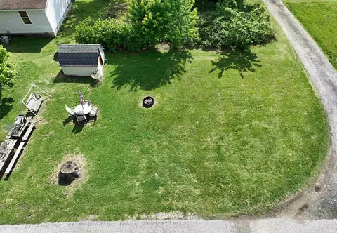 510 NW 10th St, Washington, IN 47501