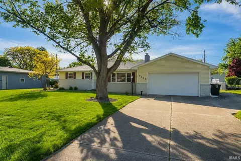 7230 Penrose Dr, Fort Wayne, IN 46835