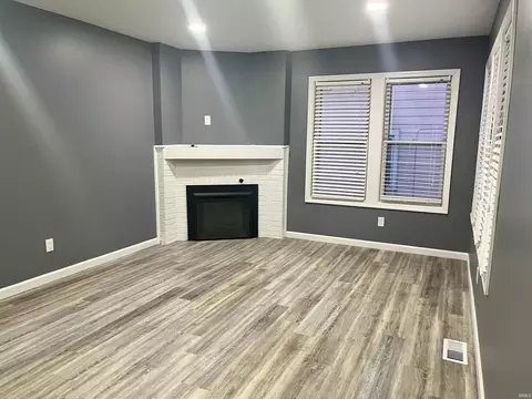 Living - 326 E 9th St, Jasper, IN 47546 photo 1 of 2