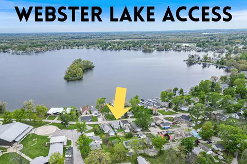 8532 E Wesley Ln, North Webster, IN 46555