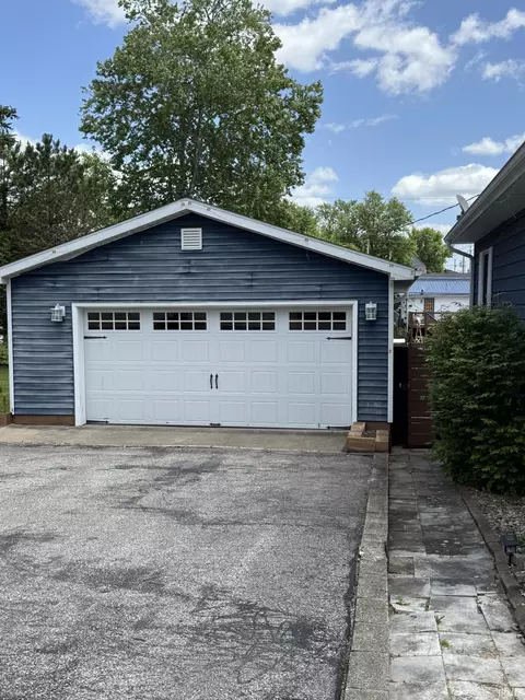 Other - 626 V St, Bedford, IN 47421 photo 2 of 10