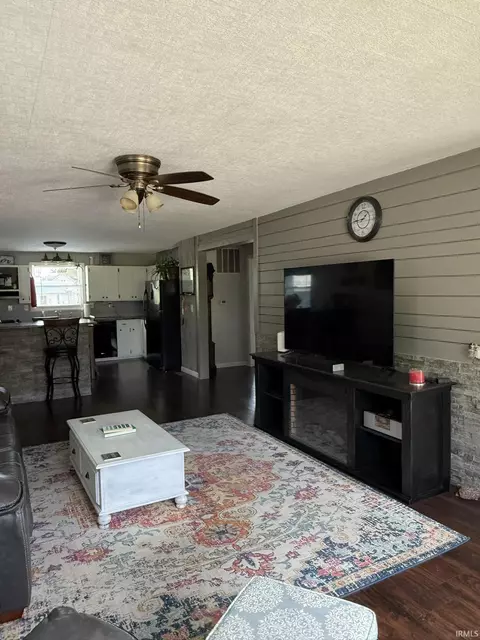 Other - 626 V St, Bedford, IN 47421 photo 3 of 10