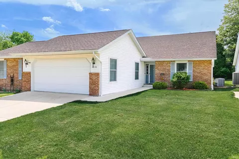 3926 S Emilie Ct, Bloomington, IN 47401