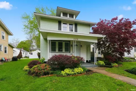 2209 Curdes Ave, Fort Wayne, IN 46805