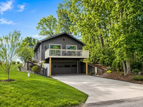 3859 E Forest Glen Ave, Leesburg, IN 46538