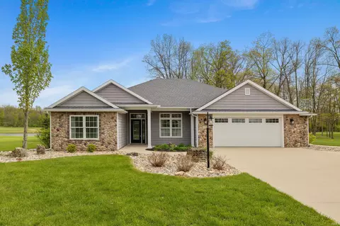 3330 Kellygreen Ct, Angola, IN 46703