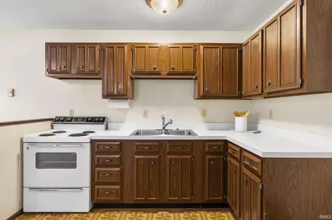 Kitchen - 1005 Armory Rd, Delphi, IN 46923 photo 2 of 2