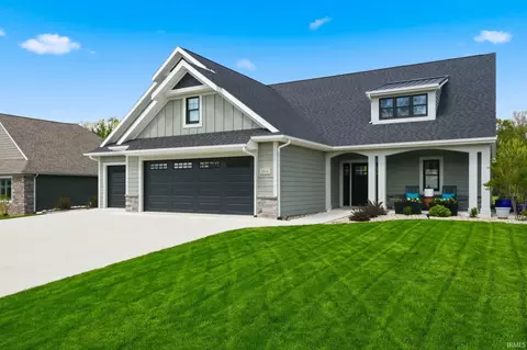 1816 Golfview Dr, Auburn, IN 46706