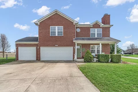 13053 River Grove Dr, Columbus, IN 47203