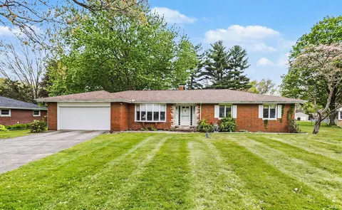 52335 Scott St, South Bend, IN 46637