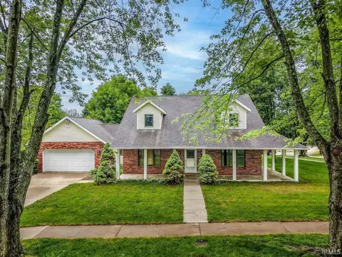805 W Hedgewood Dr, Bloomington, IN 47403