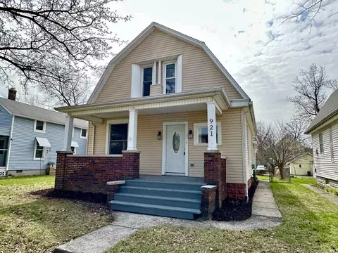 921 Cottage Ave, Fort Wayne, IN 46807