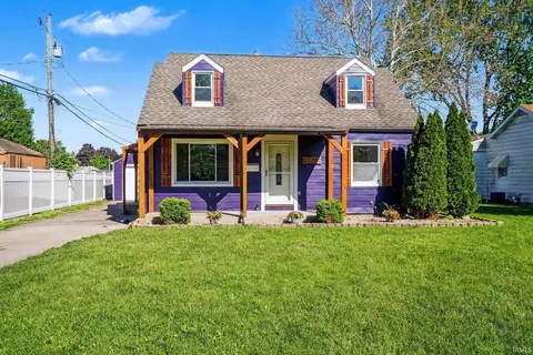 2411 Eisenhower Ave, South Bend, IN 46615