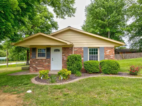 421 W Medcalf St, Dale, IN 47523