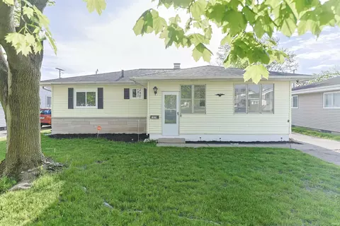 1228 Ironwood Dr, South Bend, IN 46617