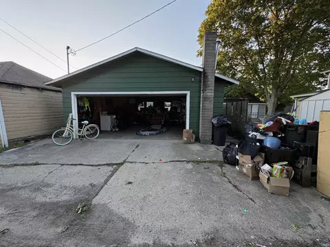 Exterior - 357 W 5th St, Peru, IN 46970 photo 5 of 10