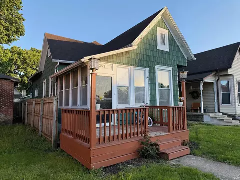 Exterior - 357 W 5th St, Peru, IN 46970 photo 6 of 10