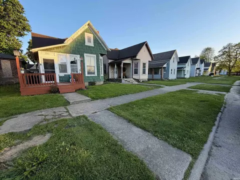 Exterior - 357 W 5th St, Peru, IN 46970 photo 2 of 10