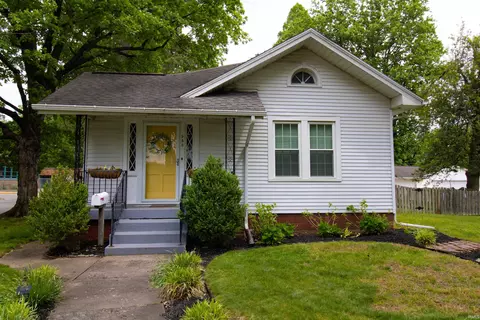 950 S Villa Dr, Evansville, IN 47714