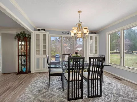 Dining - 1122 Packard Pl, Auburn, IN 46706 photo 3 of 3