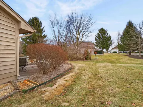 Exterior - 1122 Packard Pl, Auburn, IN 46706 photo 7 of 11