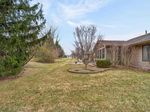 Exterior - 1122 Packard Pl, Auburn, IN 46706 photo 11 of 11