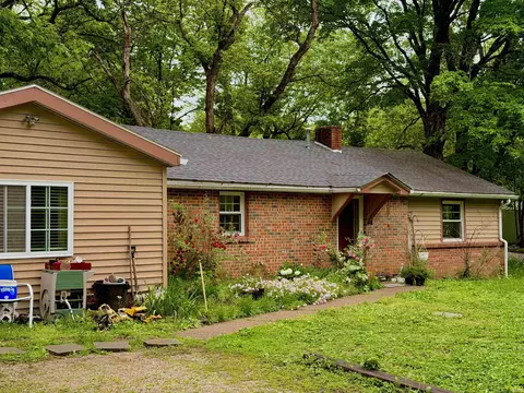 2220 Noldau Ave, Evansville, IN 47712