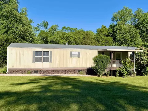 805 Park Dr, Gentryville, IN 47537
