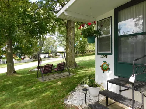 5246 W Warren Ave, Silver Lake, IN 46982