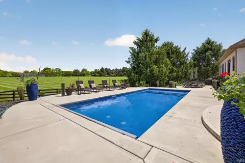 Exterior - 3568 E Saddlebrook Ln, Bloomington, IN 47401 photo 5 of 8
