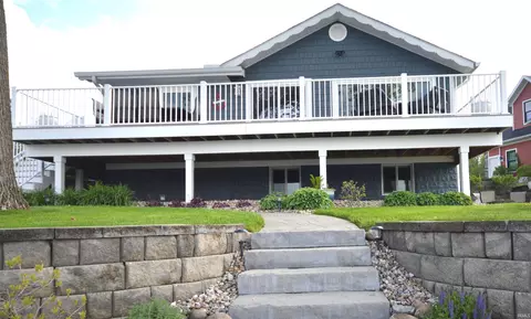 20815 N Lake Dr, Walkerton, IN 46574