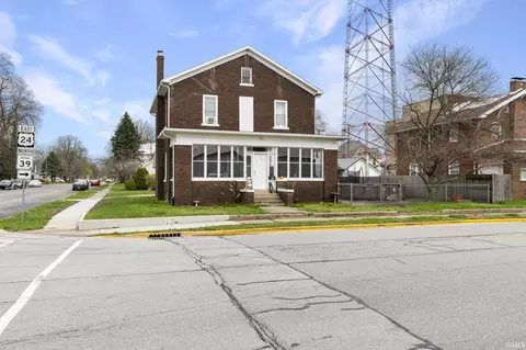 214 W Washington St, Monticello, IN 47960
