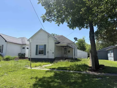 803 W Pine St, Robinson, IL 62454