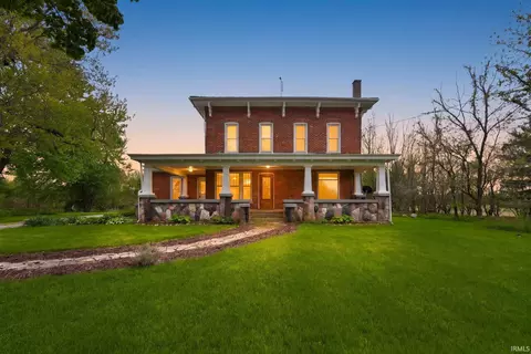 6212 E 1200 N, Wolcottville, IN 46795