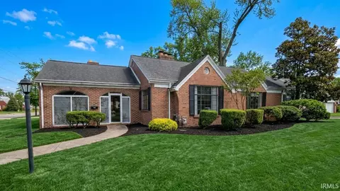 402 S Lincoln Park Dr, Evansville, IN 47714